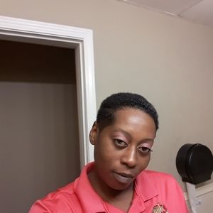 Meet your Posher, Latosha